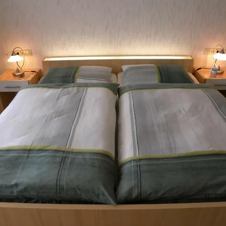 Haus Hirzel باد أوراش
