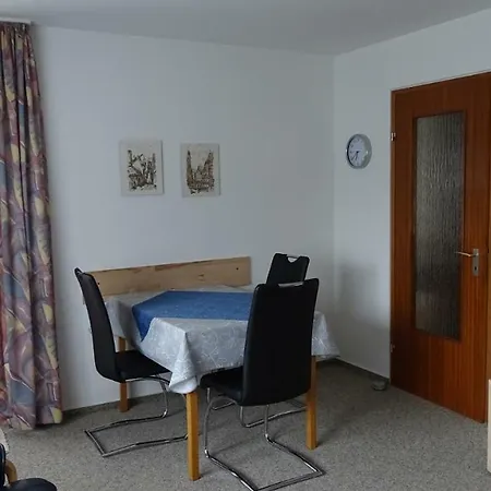 شقة Haus Hirzel