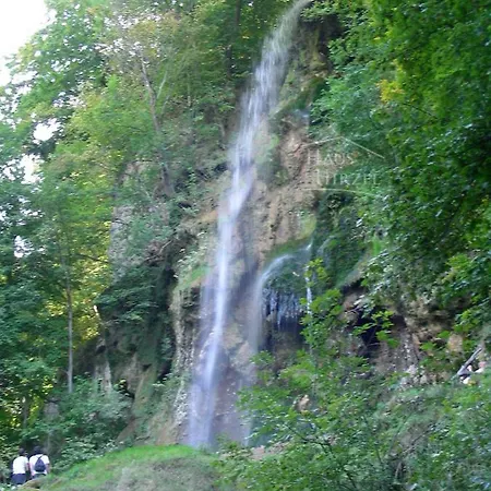 Haus Hirzel *