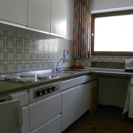 Haus Hirzel * باد أوراش